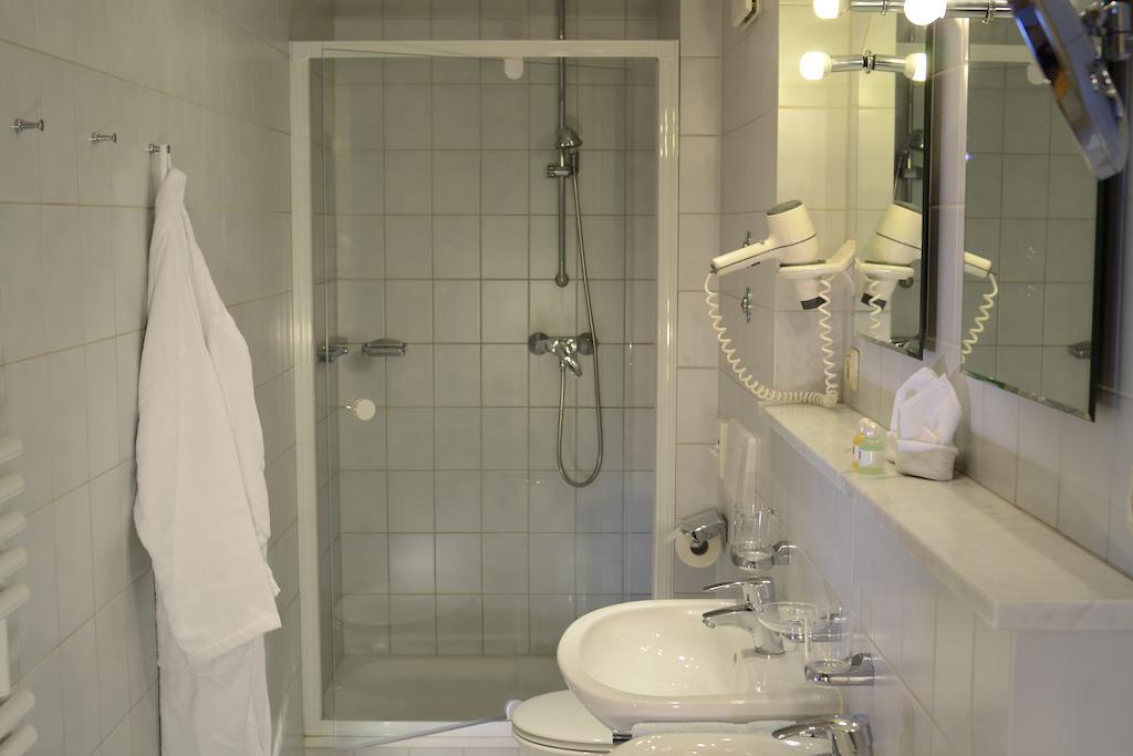 Hotel Am Ostpark ノイビーベルク 部屋 写真